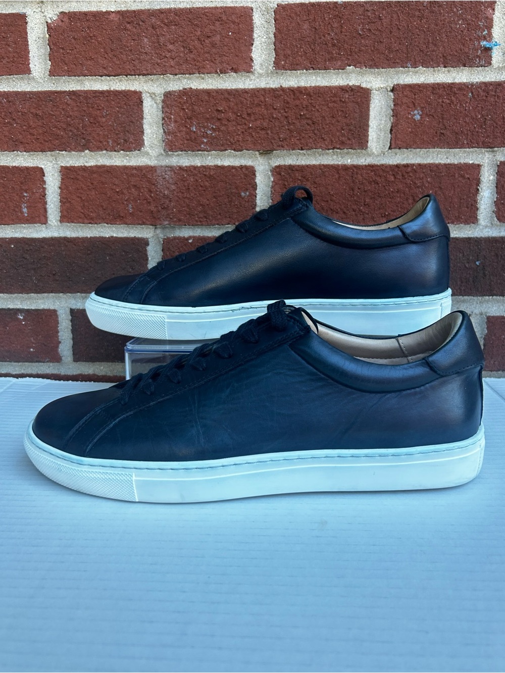 Suitsupply Navy Blue Leather Low-Top Sneakers with White Sole